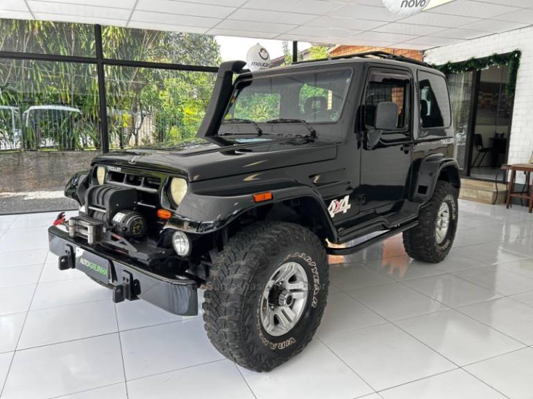 TROLLER - T4 - 2008/2008 - Preta - R$ 110.000,00